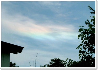 虹色雲.jpg