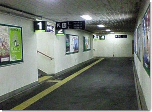 新夕張駅通路