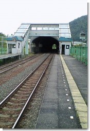 十三里駅ホーム２