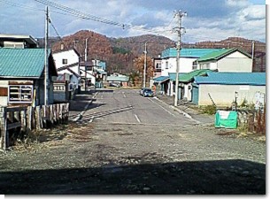 平岸駅前